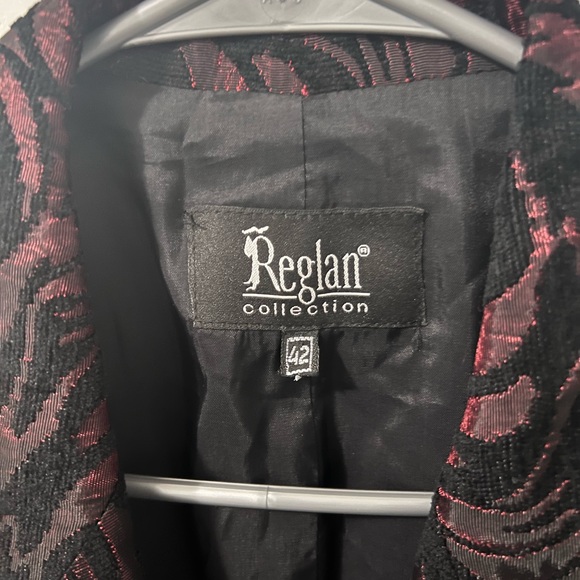 Patterned female jacket - Picture 1 of 4